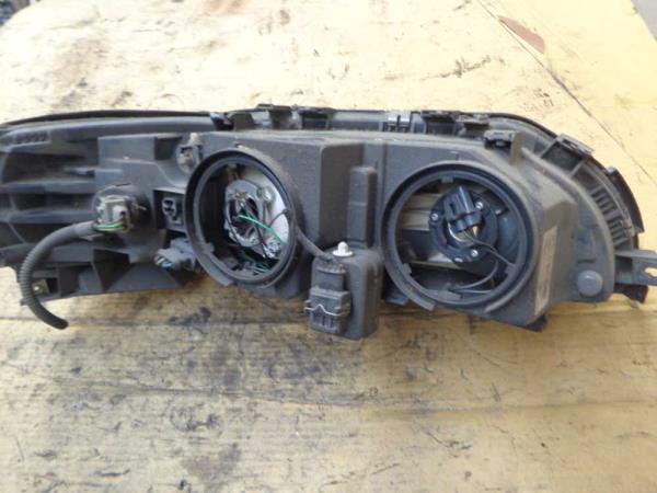 PHARE GAUCHE VOLVO - Vue 2